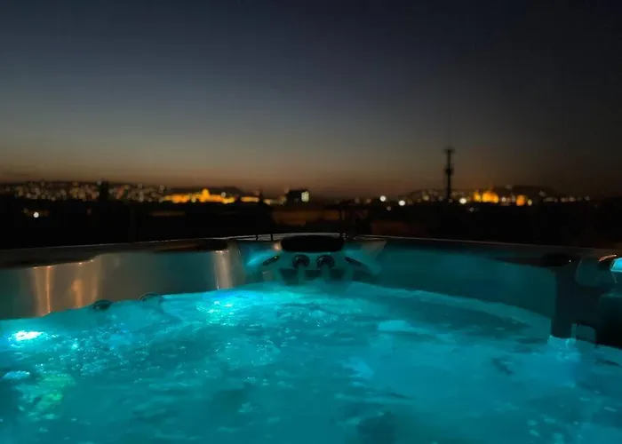Bright Sunny W Shared Jacuzzi And Rooftop Terrace 360 View Mk2 Appartement *
