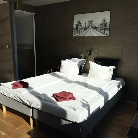 Bright Sunny W Shared Jacuzzi And Rooftop Terrace 360 View Mk2 Lejlighed *