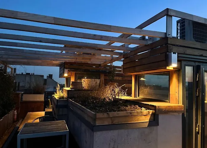 Bright Sunny W Shared Jacuzzi And Rooftop Terrace 360 View Mk2 Apartment *
