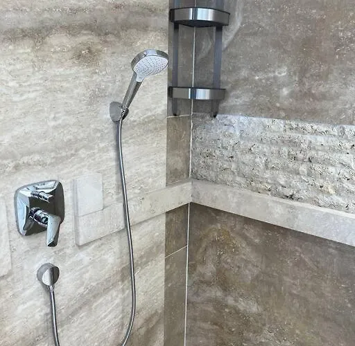 Bright Sunny W Shared Jacuzzi And Rooftop Terrace 360 View Mk2 *