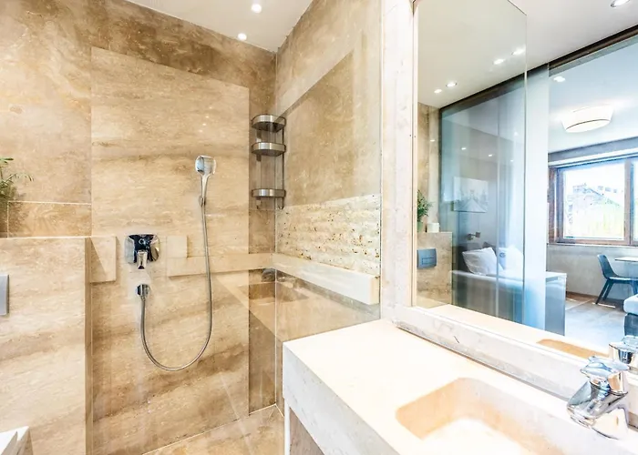 Διαμέρισμα Bright Sunny W Shared Jacuzzi And Rooftop Terrace 360 View Mk2