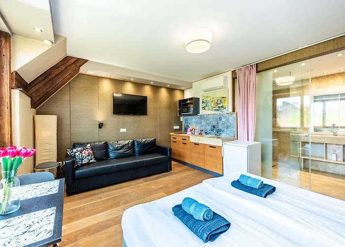 Bright Sunny W Shared Jacuzzi And Rooftop Terrace 360 View Mk2