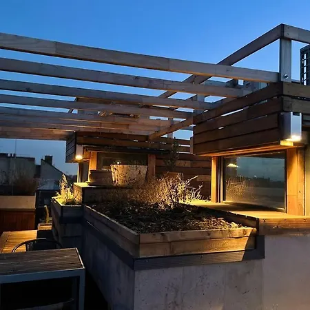 Bright Sunny W Shared Jacuzzi And Rooftop Terrace 360 View Mk2 Lägenhet *