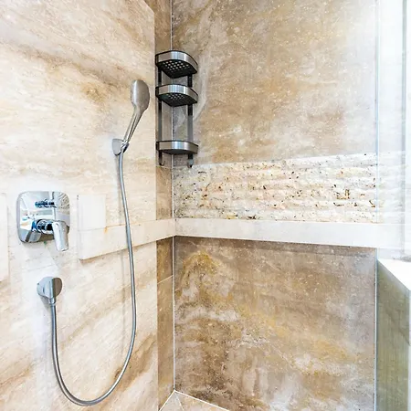Lägenhet Bright Sunny W Shared Jacuzzi And Rooftop Terrace 360 View Mk2